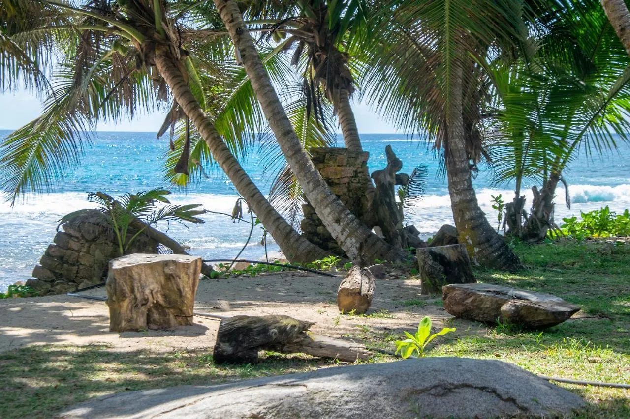 *** Guest house Domaine Desaubin Luxury Villas Takamaka Seychelles