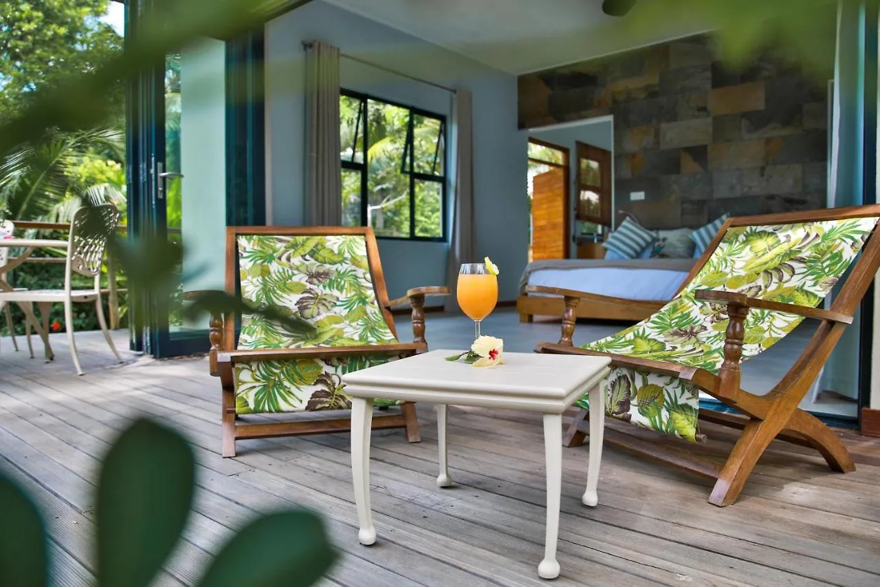 *** Pensiune Domaine Desaubin Luxury Villas Takamaka Seychelles