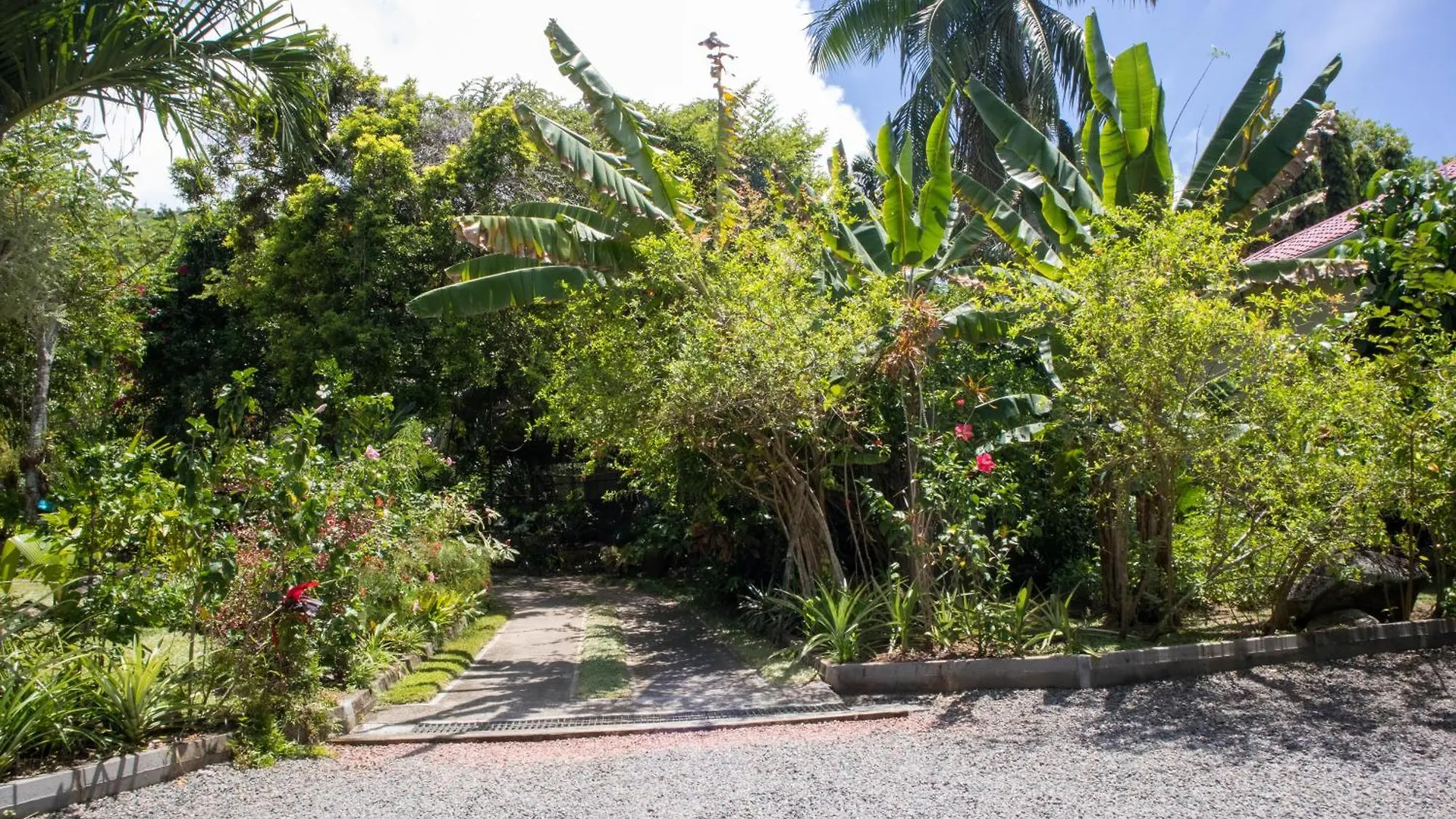 Domaine Desaubin Luxury Villas Takamaka