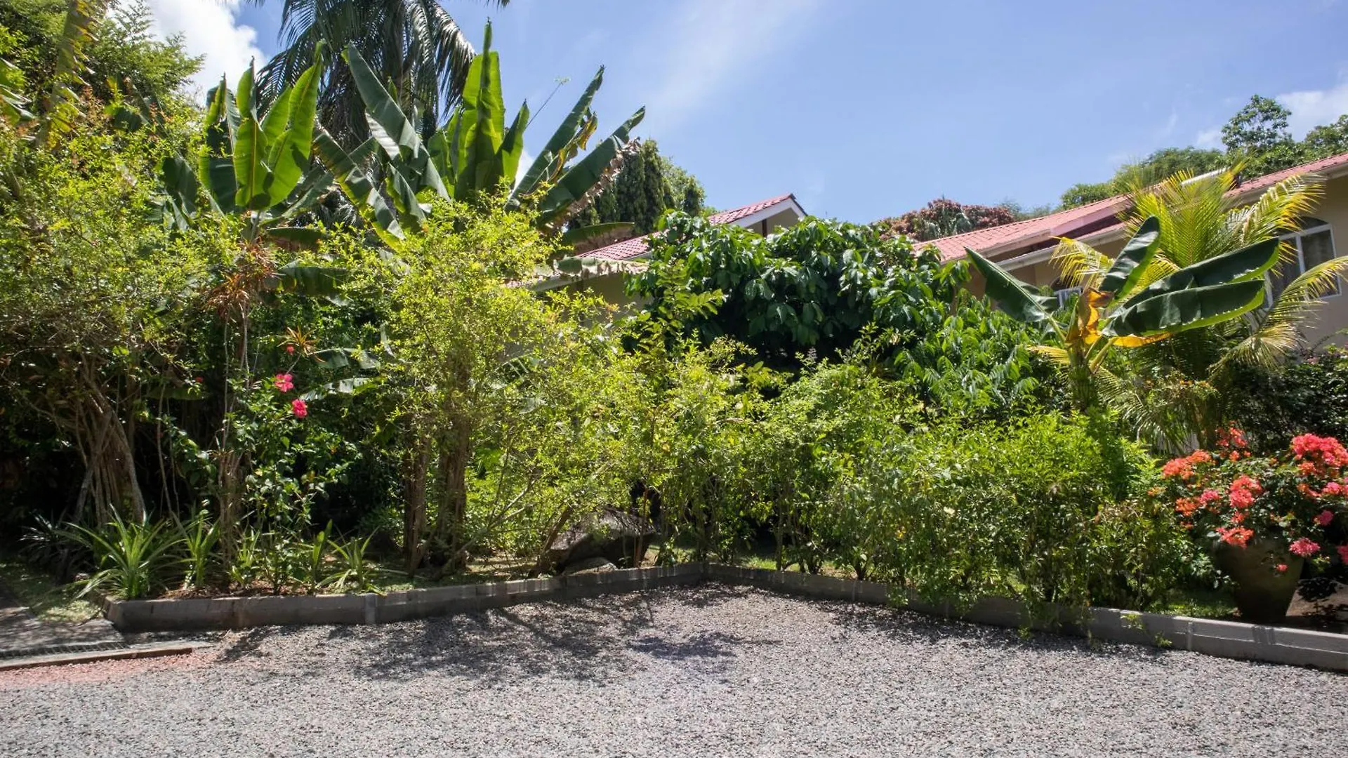 Domaine Desaubin Luxury Villas Takamaka 3*,