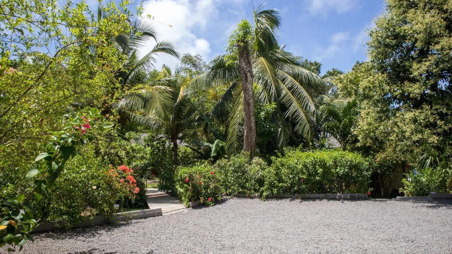 Domaine Desaubin Luxury Villas Takamaka 3*,  Seychelles
