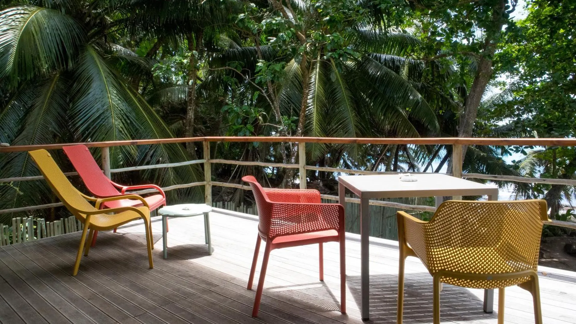 *** Guest house Domaine Desaubin Luxury Villas Takamaka Seychelles